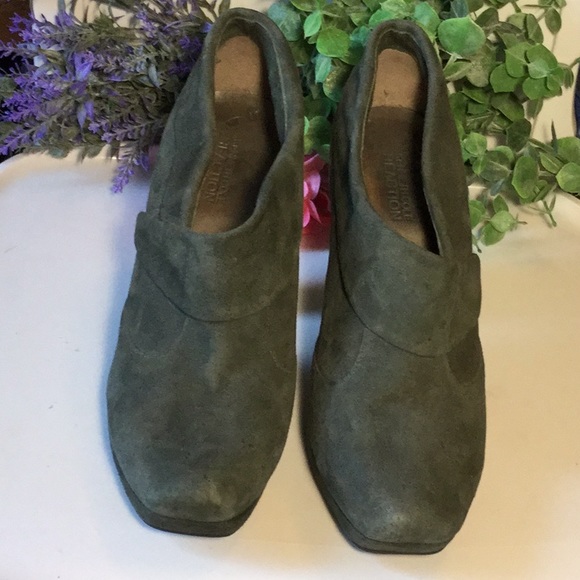 Kenneth Cole Reaction Ankle Boot w/Heel, Green - Picture 4 of 8